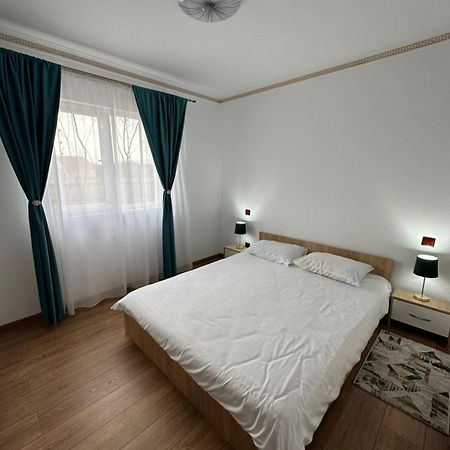 Apartament Pruneanu Cîmpia Turzii Exterior foto